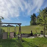 Апартаменты Moderne Mit Hot Tub Und Fasssauna By Interhome Neuhaus an Der Eger