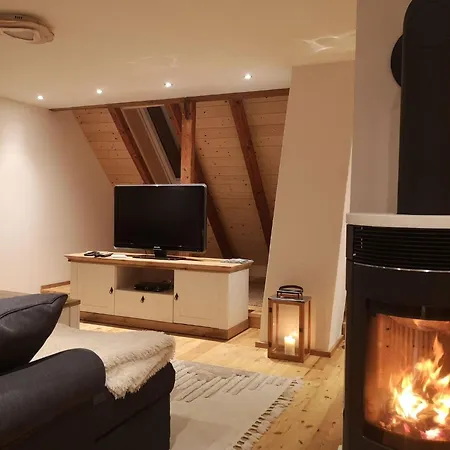 アパート Moderne Mit Hot Tub Und Fasssauna By Interhome *