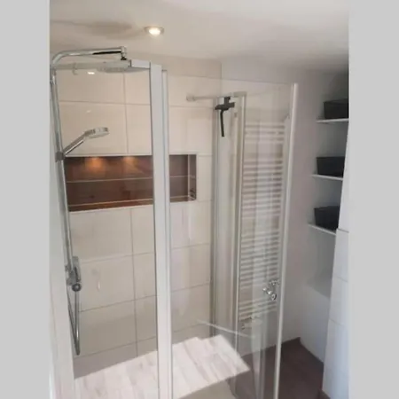 アパート Moderne Mit Hot Tub Und Fasssauna By Interhome